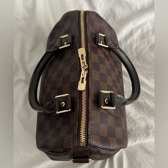 👑✅PRICE FIRM✅ Dark Brown Medium Crossbody Fashion Bag. NWOT - Picture 7 of 17